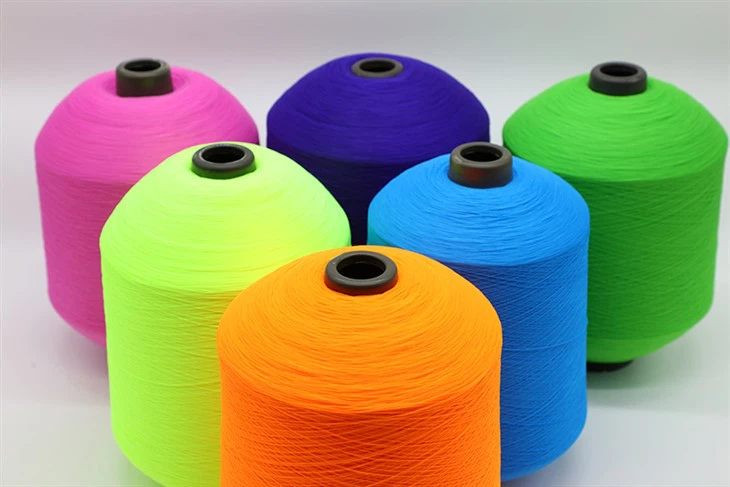 Πολυεστερικό νήμα μακραμέ